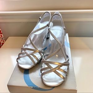 Ladies Silver Cabrini Shoes